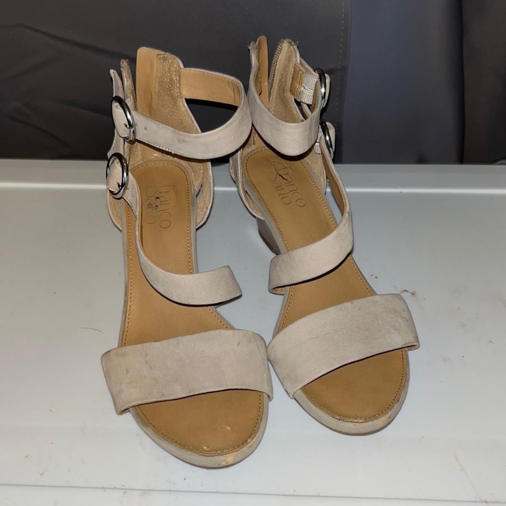 light tan wedged sandals